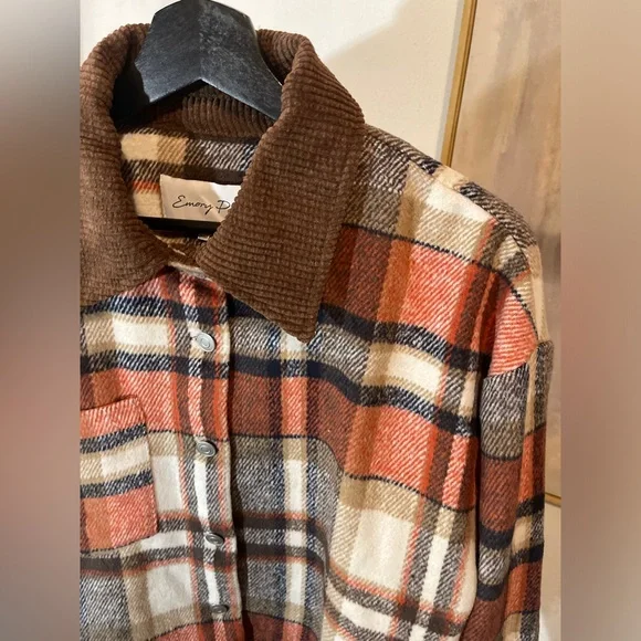🎁New Oversized Plaid Jacket with Corduroy Collar🎁 - Picture 3 of 15